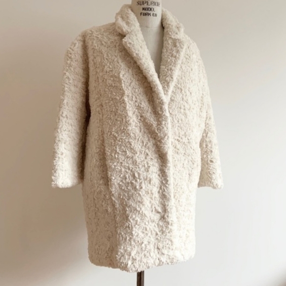 Urban Outfitters Silence + Noise Ivory Faux Fur Fuzzy Cocoon Coat Size XS - Picture 2 of 15